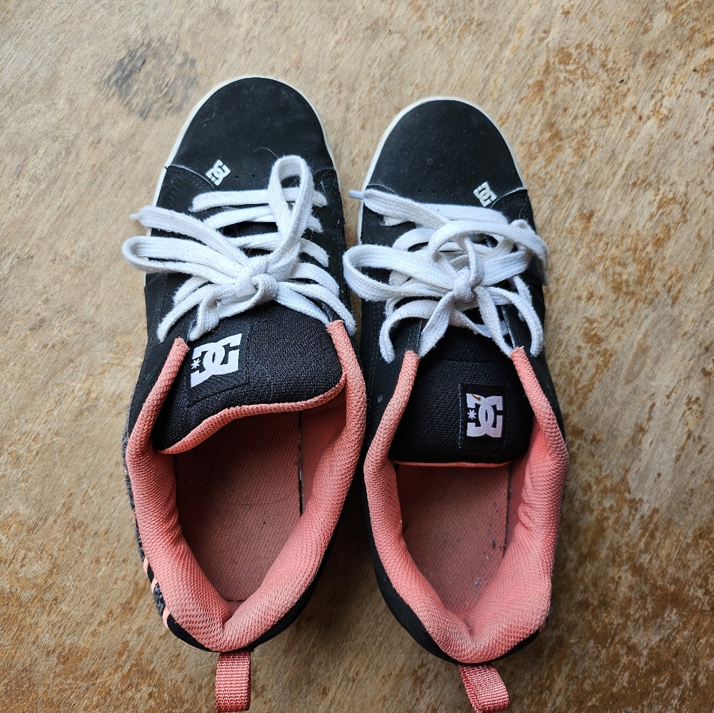 DC Shoes
